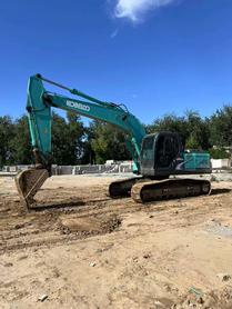 Buy Kobelco SK210 Used Excavator / 3 Buy Kobelco SK210 Used Excavator / 3