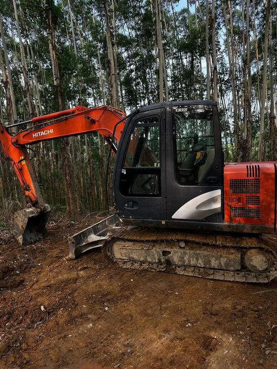 Buy Hitachi ZX60 Used Excavator / 1
