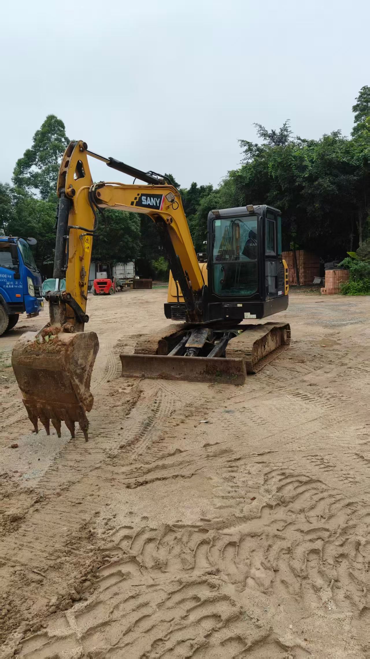 Buy Sany SY60 Used Excavator / 1