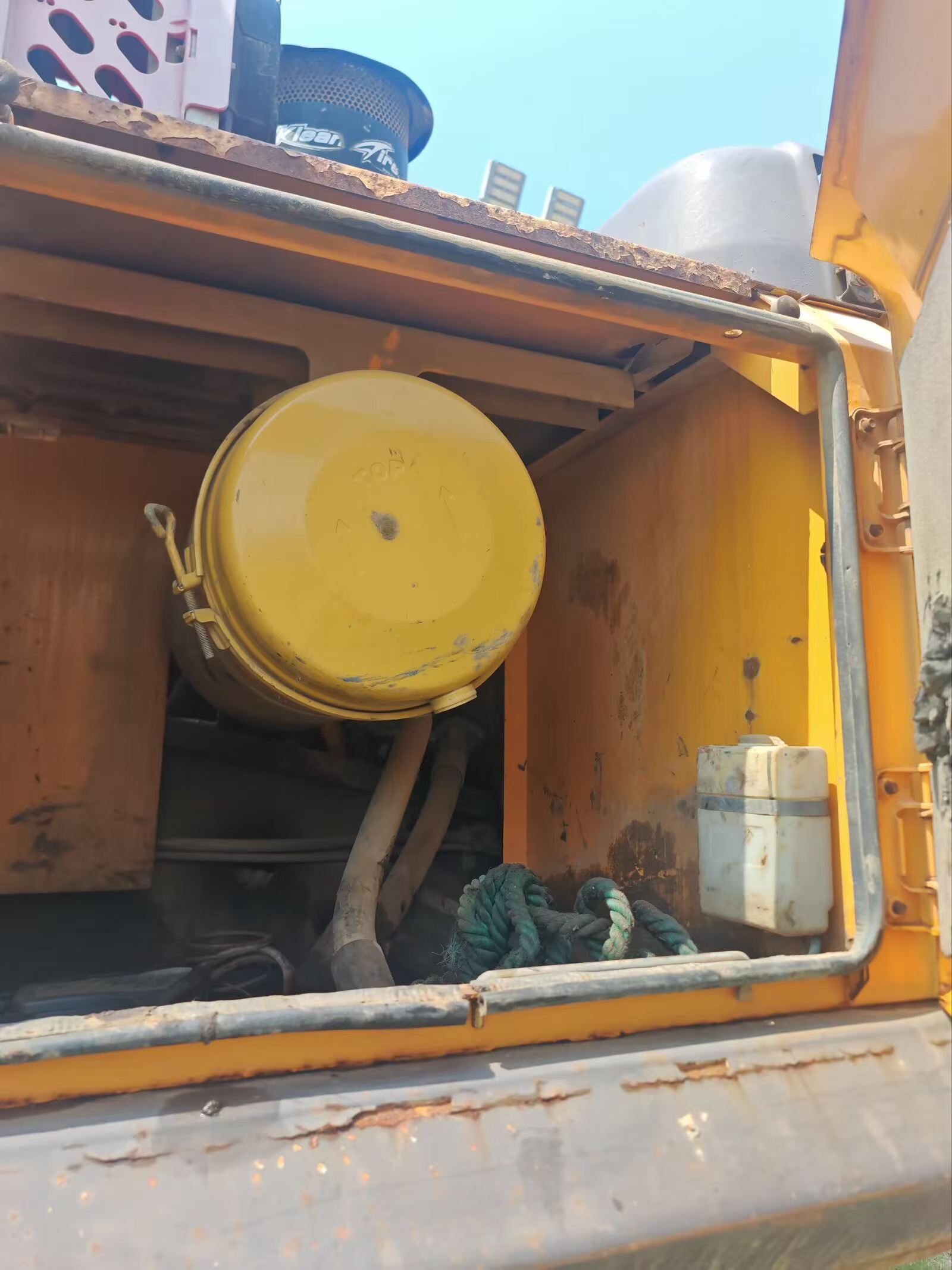 Buy Sany SY305C Used Excavator / 4 Buy Sany SY305C Used Excavator / 4