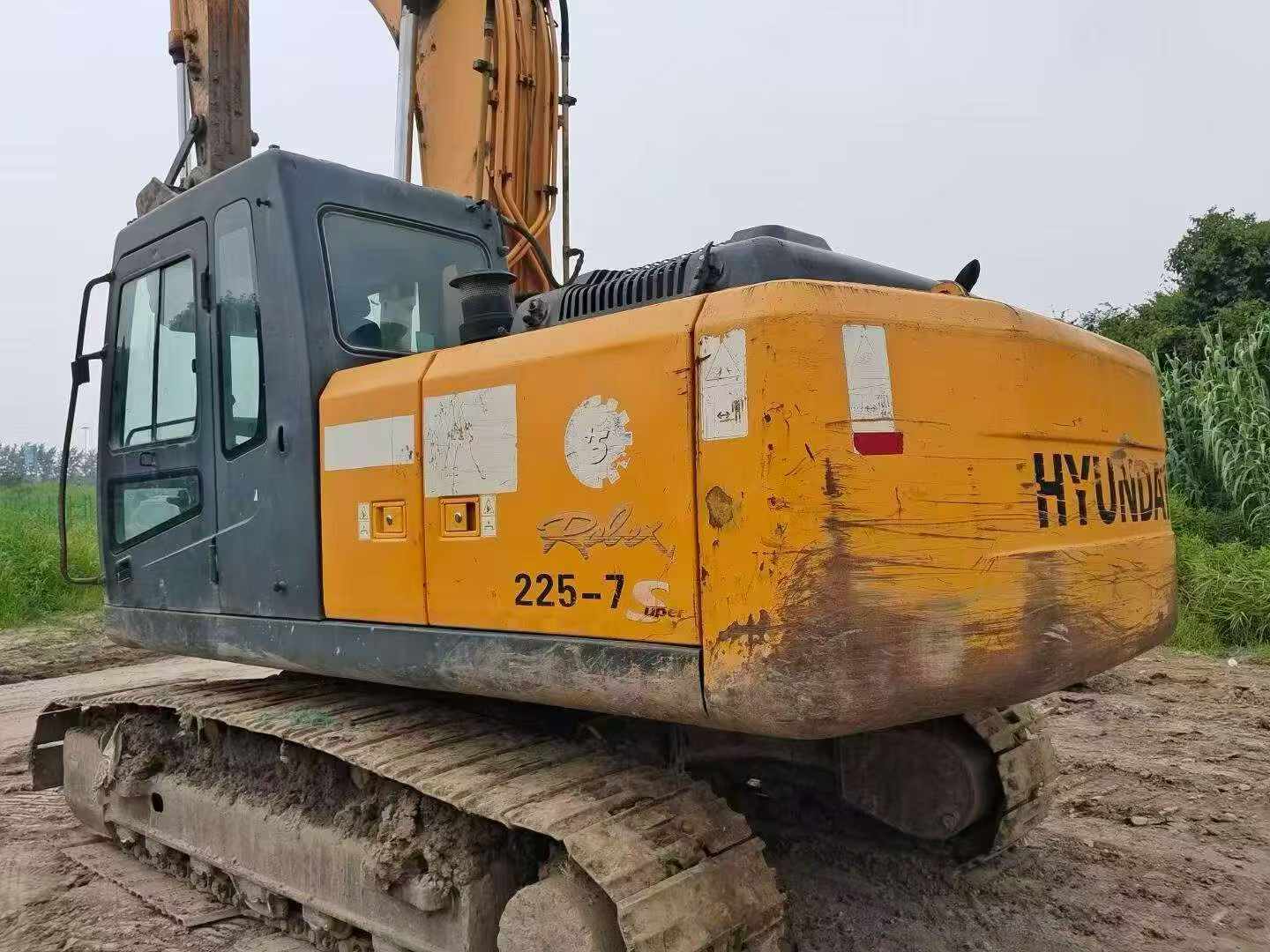 Buy Hyundai R215-7 Used Excavator / 2