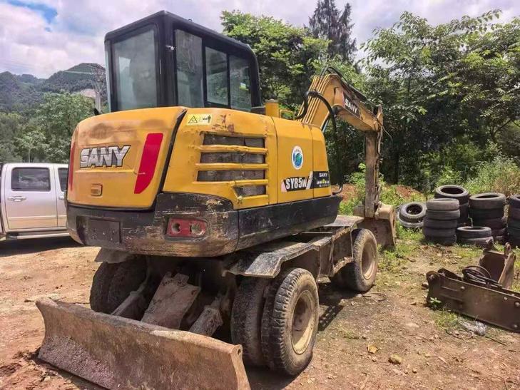 Buy Sany SY65C Used Excavator / 1