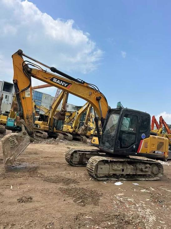 Buy Sany SY135 Used Excavator / 1