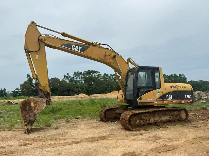 Buy Caterpillar 320C Used Excavator / 1