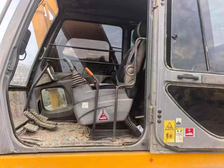 Buy Kato HD1430 Used Excavator / 1