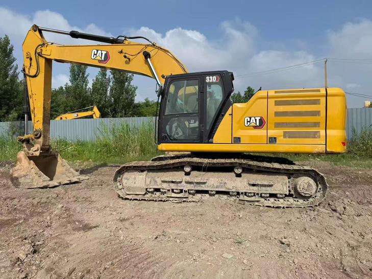 Buy Caterpillar 330B Used Excavator / 1