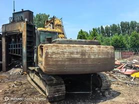 Buy Sany SY215C-8 Used Excavator / 2 Buy Sany SY215C-8 Used Excavator / 2