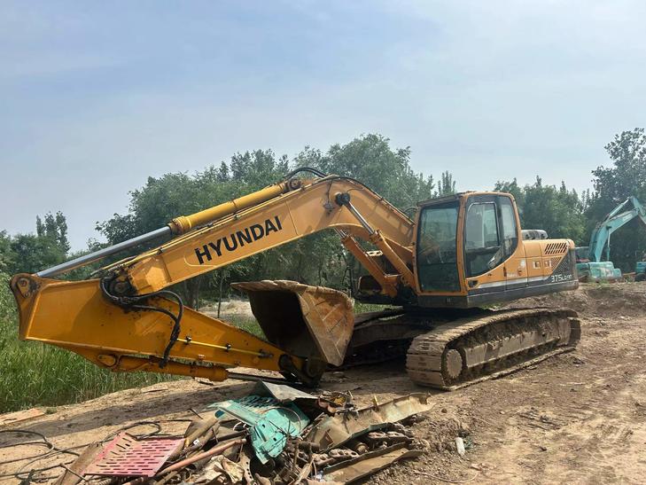 Buy Hyundai R275LC-9T Used Excavator / 1