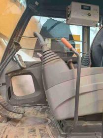Buy Kato HD1023 Used Excavator / 9 Buy Kato HD1023 Used Excavator / 9