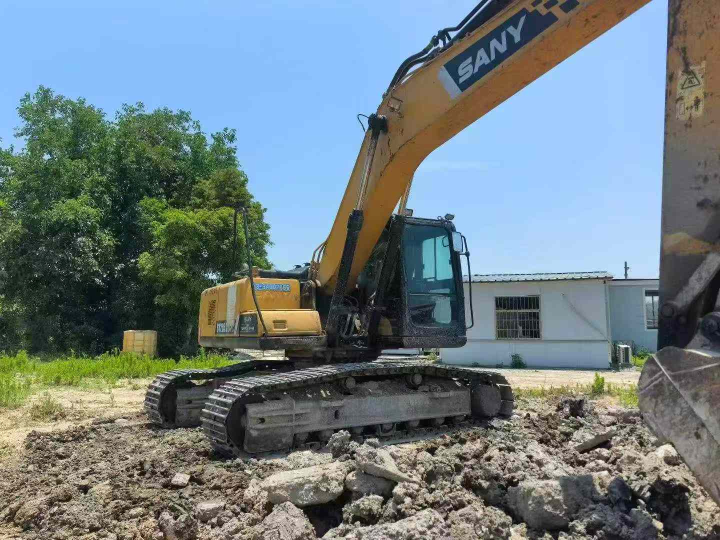 Buy Sany SY205C Used Excavator / 2