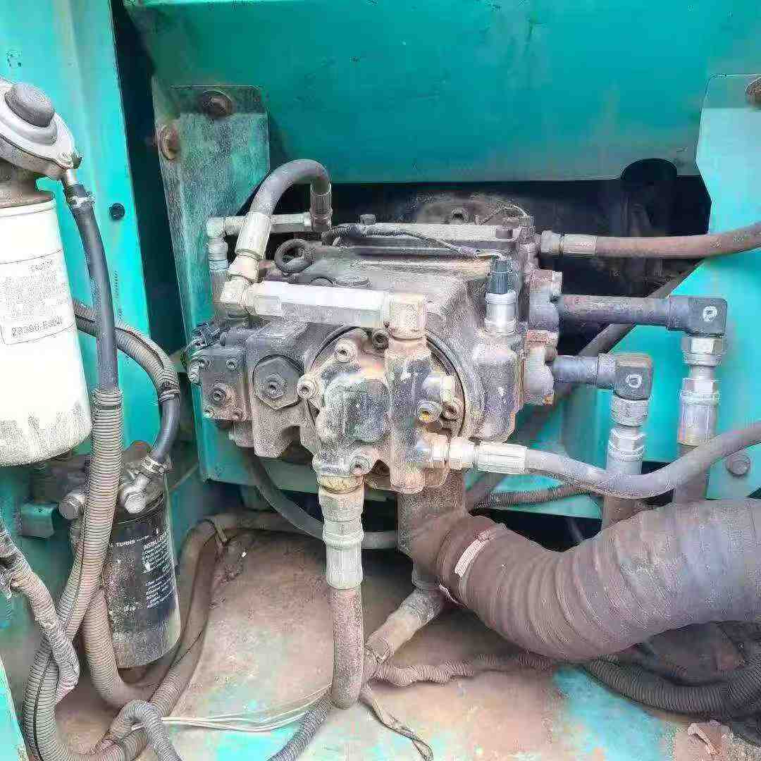 Buy Kobelco SK130 Used Excavator / 5