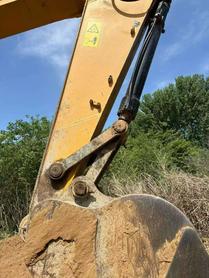 Buy Sany SY245H Used Excavator / 9 Buy Sany SY245H Used Excavator / 9