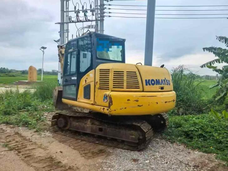 Buy Komatsu PC70-8 Used Excavator / 1