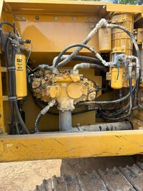 Buy Caterpillar 323D2L Used Excavator / 6 Buy Caterpillar 323D2L Used Excavator / 6