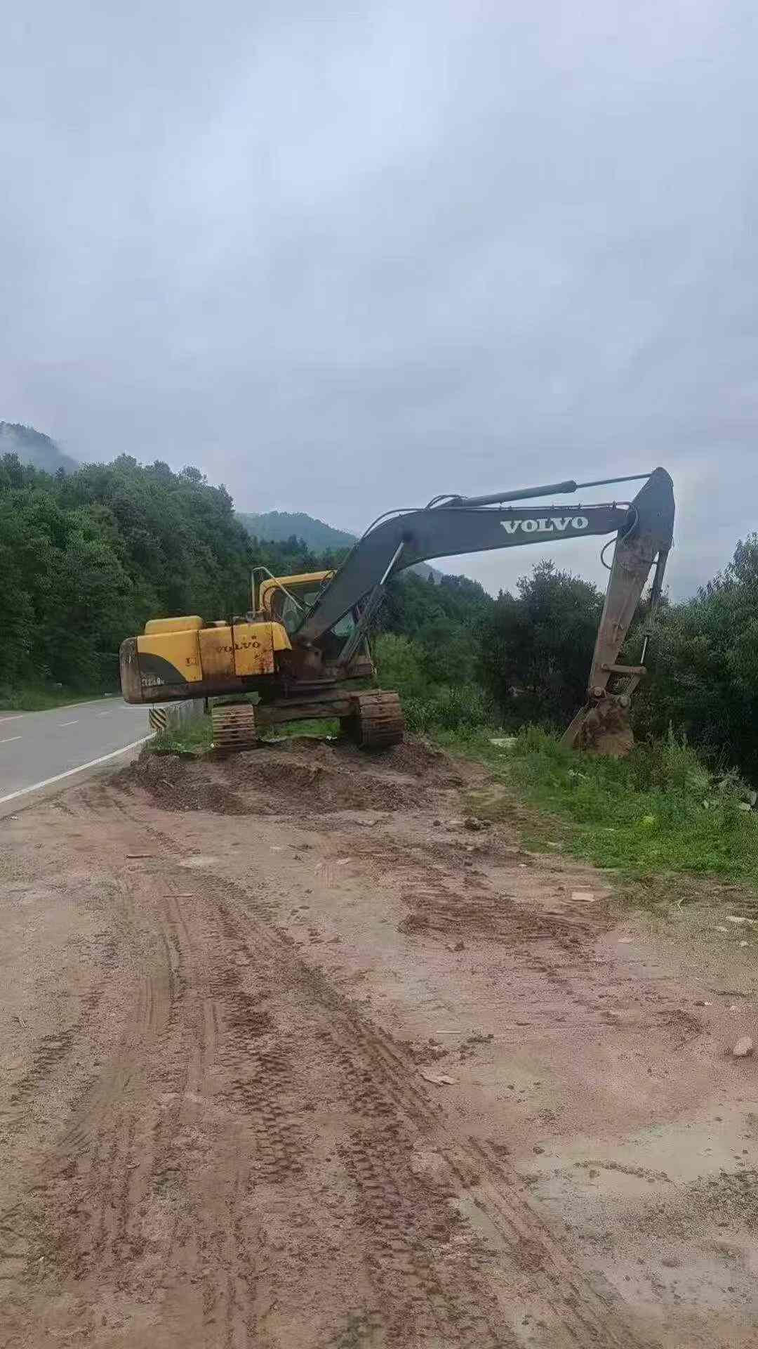 Buy Volvo EC210B Used Excavator / 5