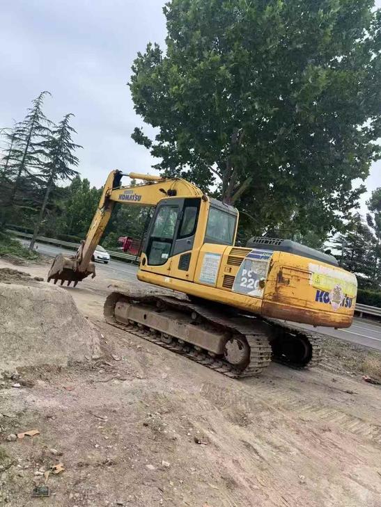 Buy Komatsu PC200-8 Used Excavator / 1