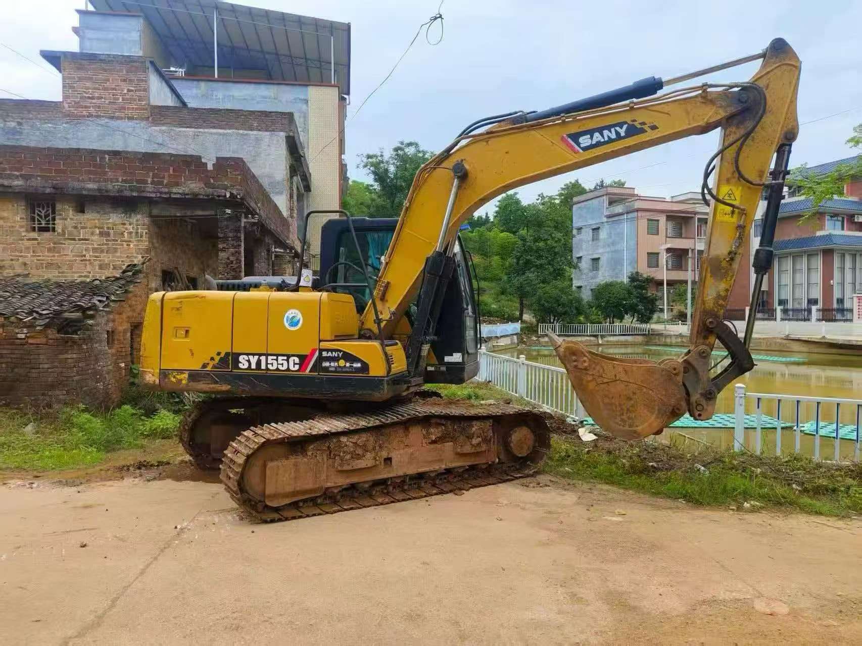 Buy Sany SY115C-9 Used Excavator / 1