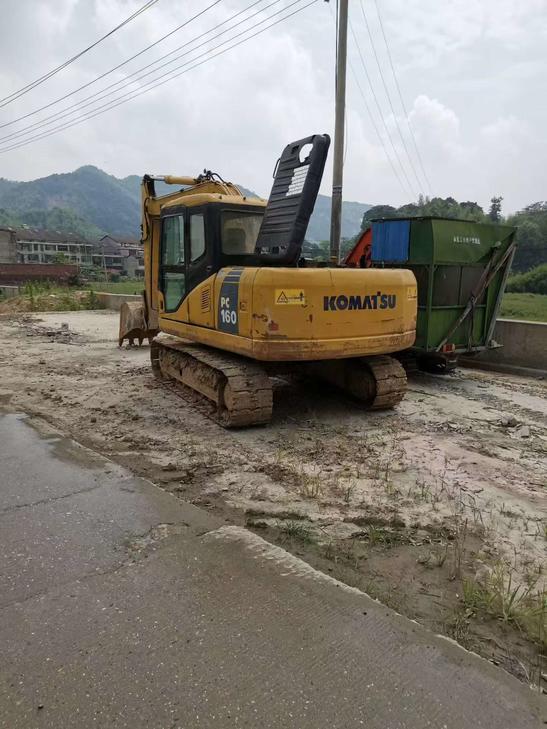 Buy Komatsu PC130-7 Used Excavator / 1