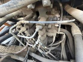 Buy Doosan DX520LC Used Excavator / 4 Buy Doosan DX520LC Used Excavator / 4