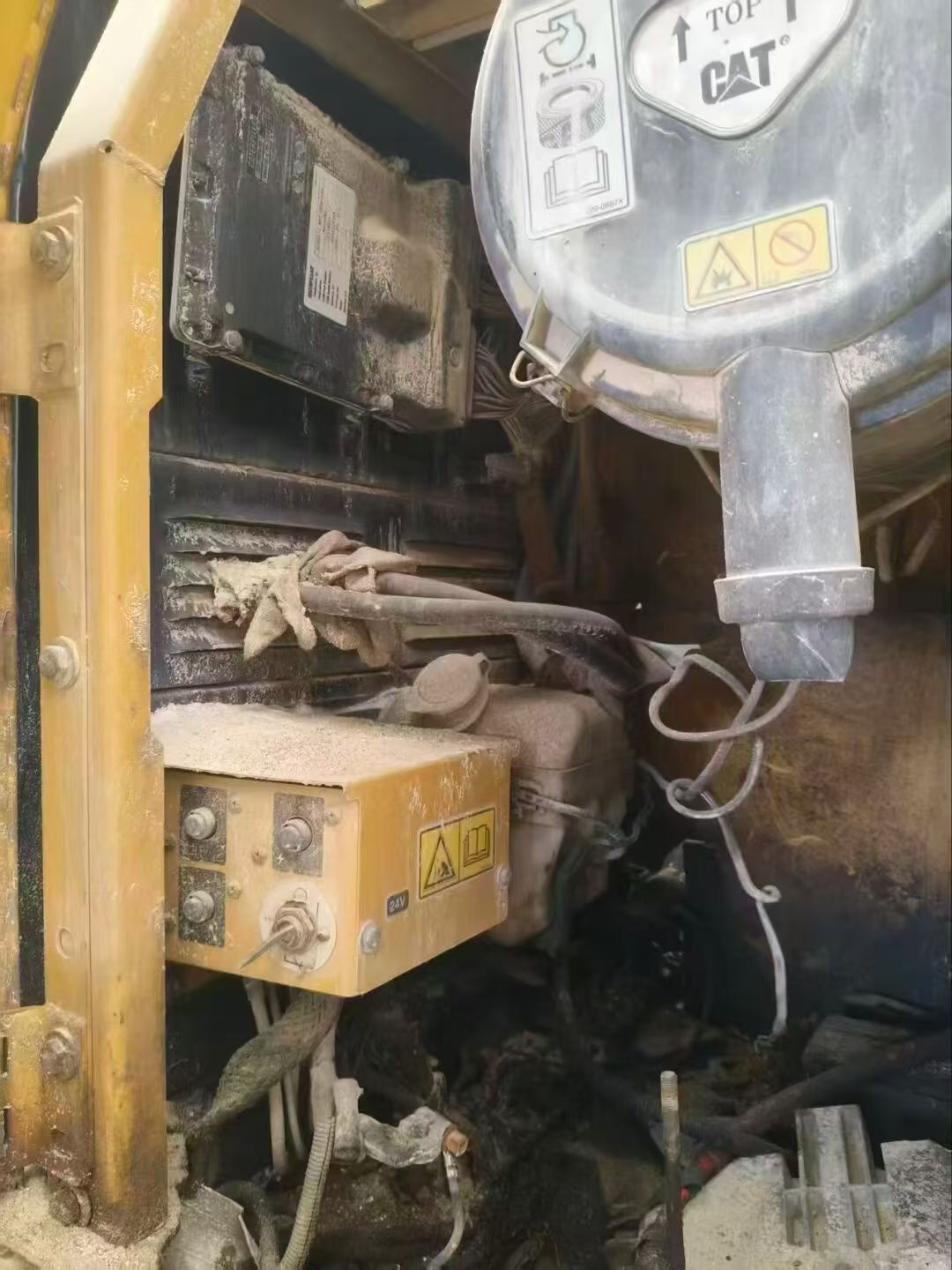 Buy Caterpillar 320D Used Excavator / 6 Buy Caterpillar 320D Used Excavator / 6