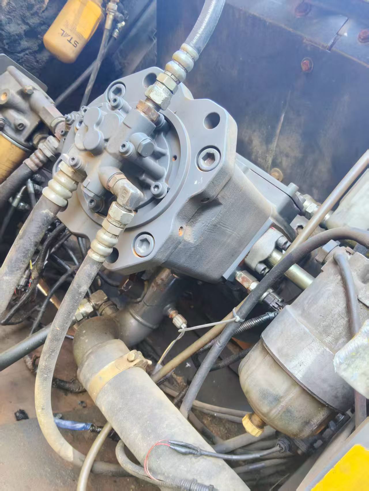 Buy Sumitomo SH350-5 Used Excavator / 5 Buy Sumitomo SH350-5 Used Excavator / 5