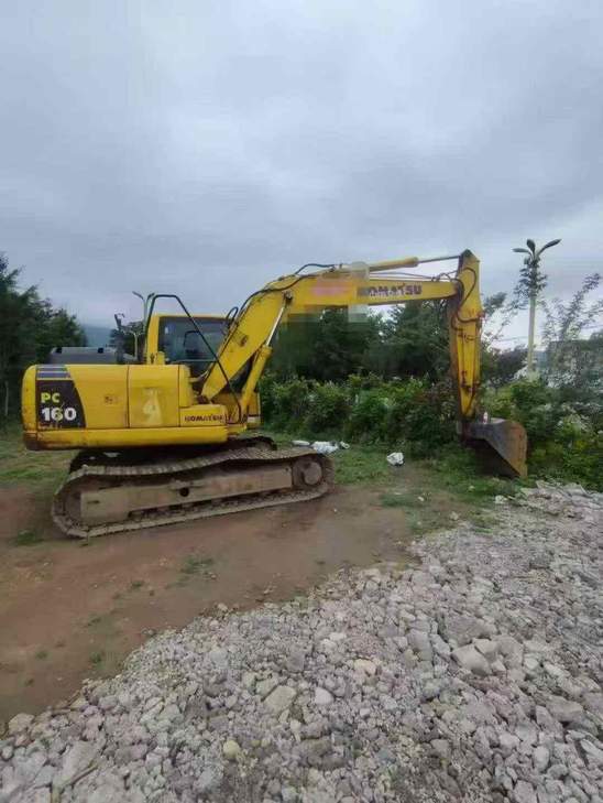 Buy Komatsu PC130-8 Used Excavator / 1