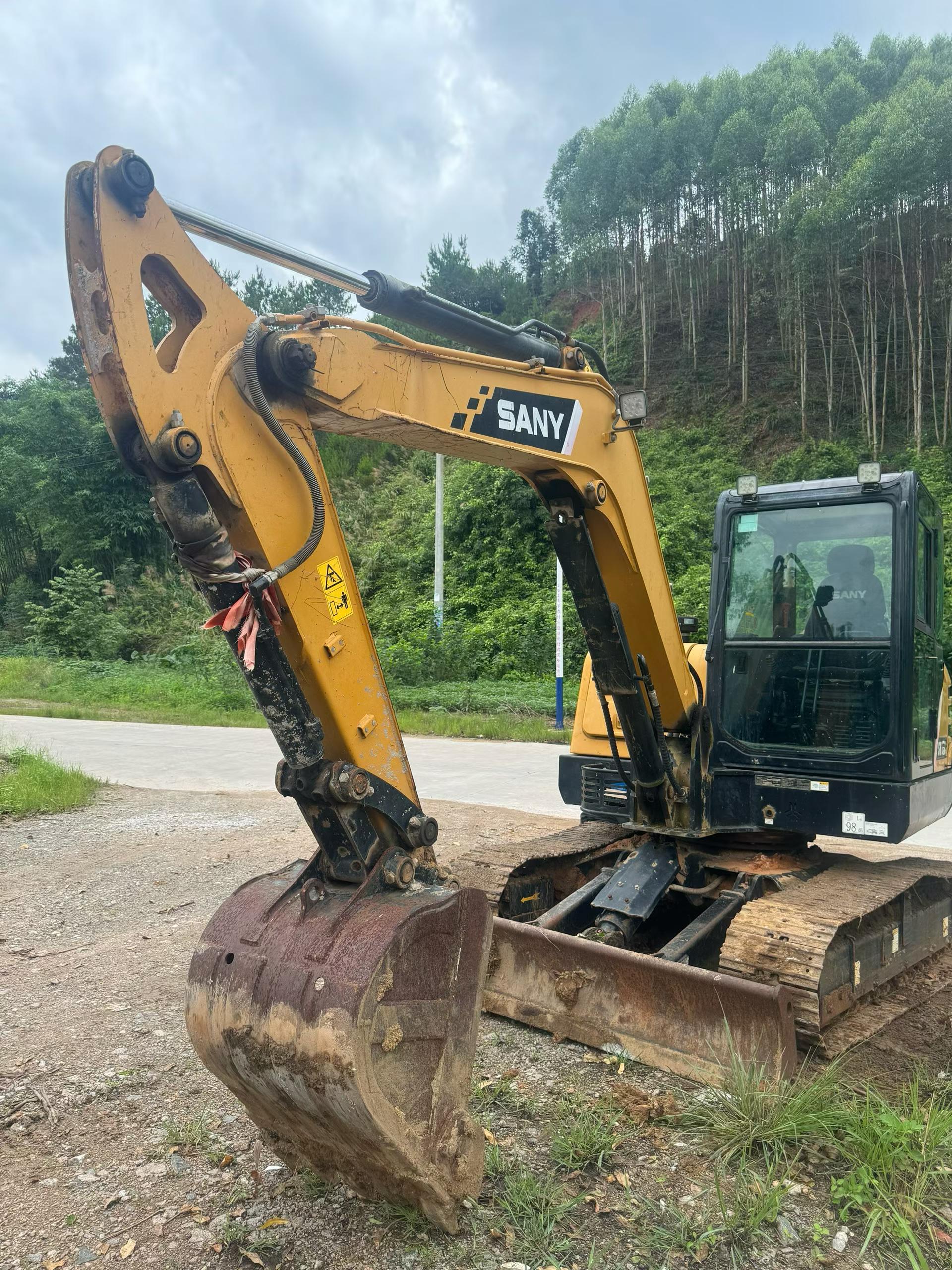 Buy Sany SY60 Used Excavator / 3