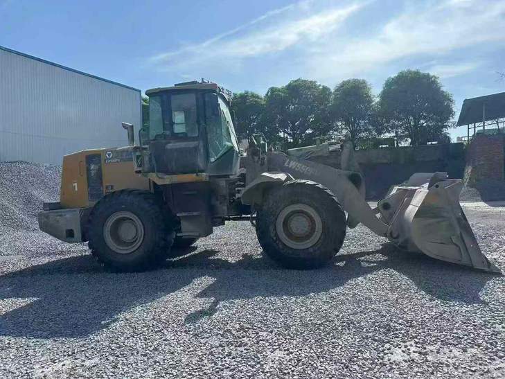 Buy XCMG XE550DK Used Excavator / 1