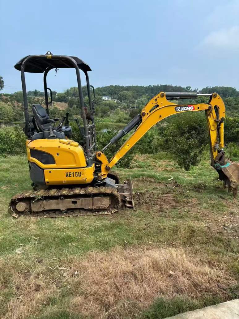 Buy XCMG XE15 Used Excavator / 2 Buy XCMG XE15 Used Excavator / 2