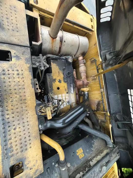 Buy Caterpillar 320D Used Excavator / 1