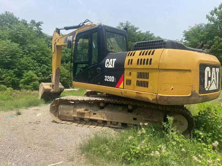 Buy Caterpillar 320DGC Used Excavator / 1