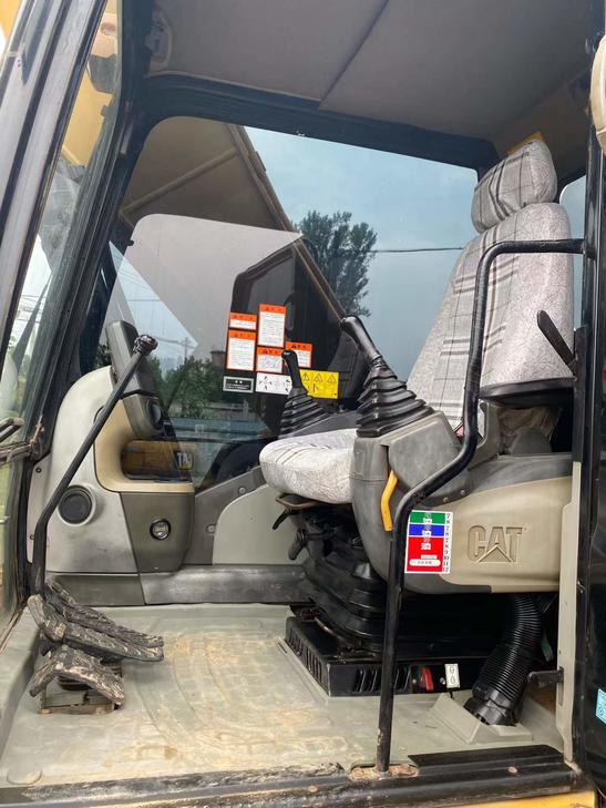 Buy Caterpillar 323D2L Used Excavator / 1