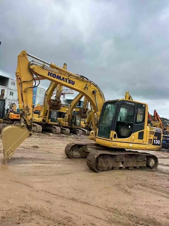 Buy Komatsu PC110-7 Used Excavator / 1
