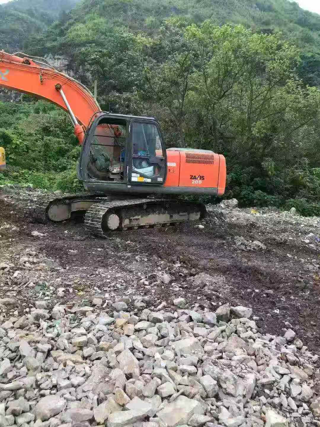 Buy Hitachi EX200-3 Used Excavator / 4