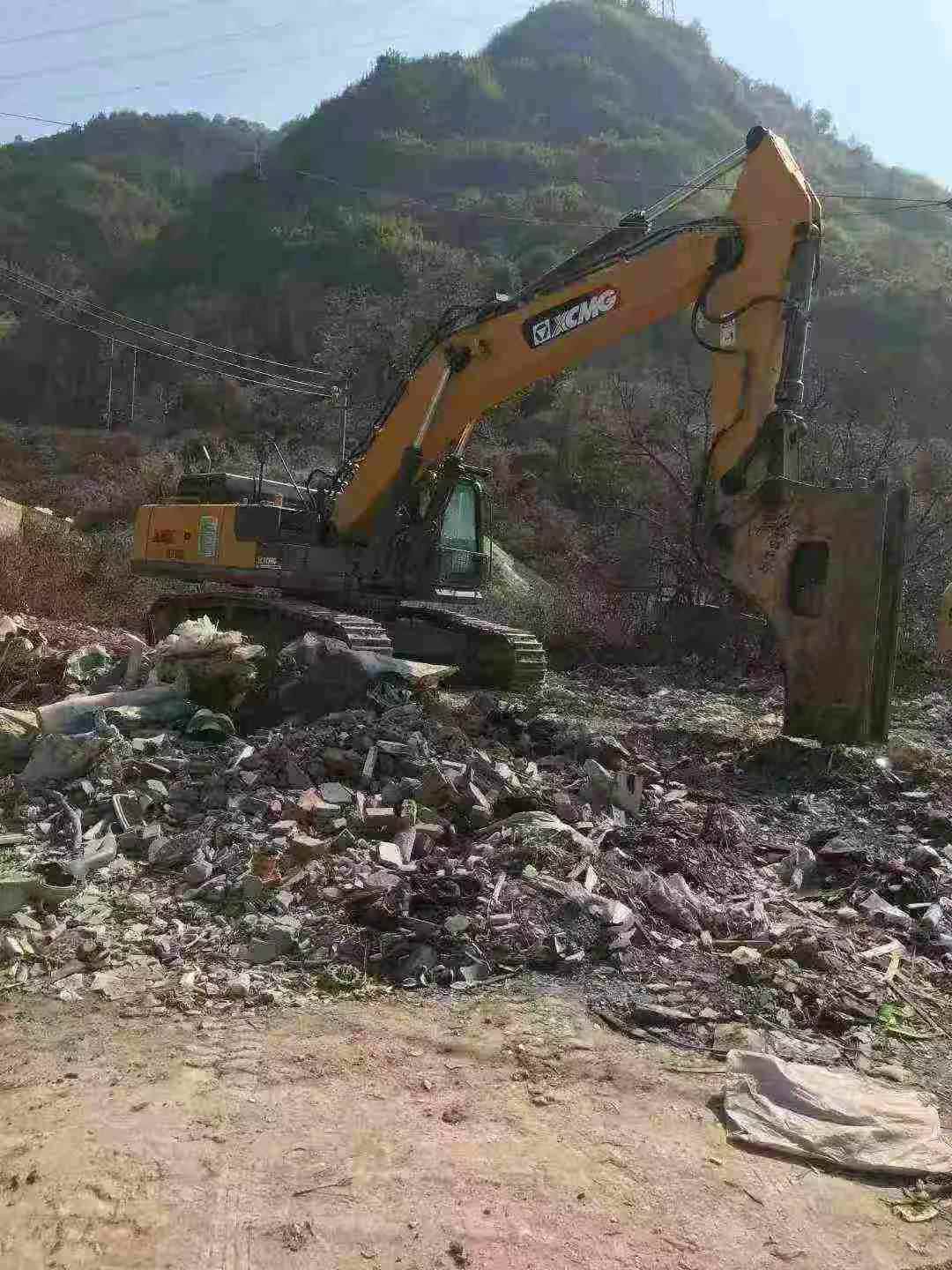 Buy XCMG XE490D Used Excavator / 9
