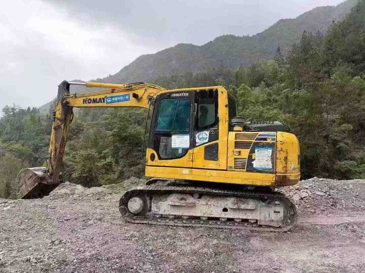 Buy Komatsu PC130-8 Used Excavator / 1