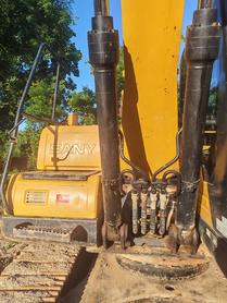 Buy Sany SY135 Used Excavator / 9 Buy Sany SY135 Used Excavator / 9