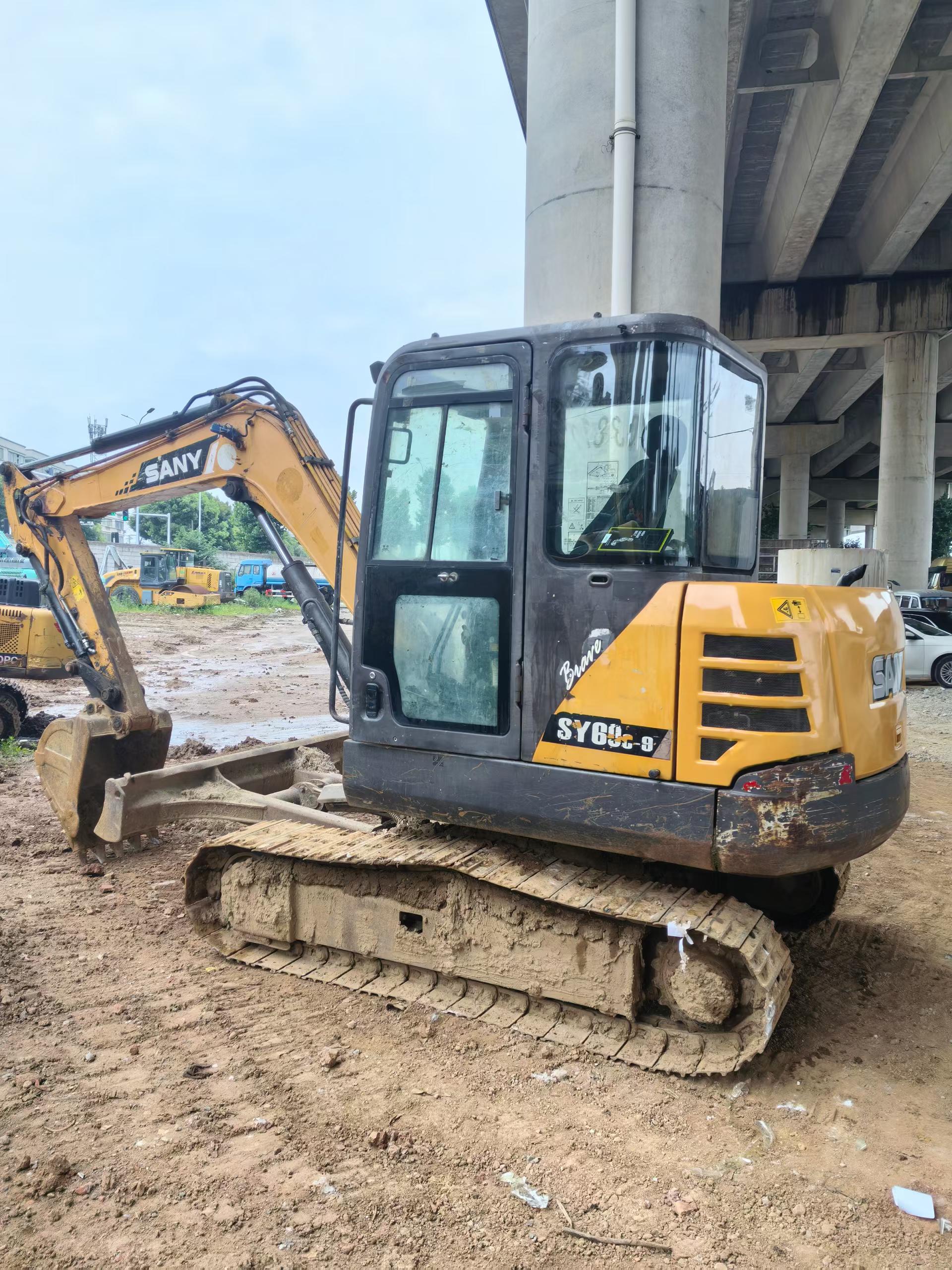 Buy Sany SY55 Used Excavator / 3
