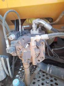 Buy XCMG XE135B Used Excavator / 4 Buy XCMG XE135B Used Excavator / 4
