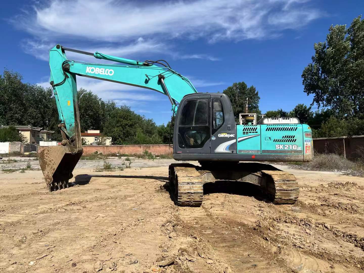 Buy Kobelco SK210 Used Excavator / 1