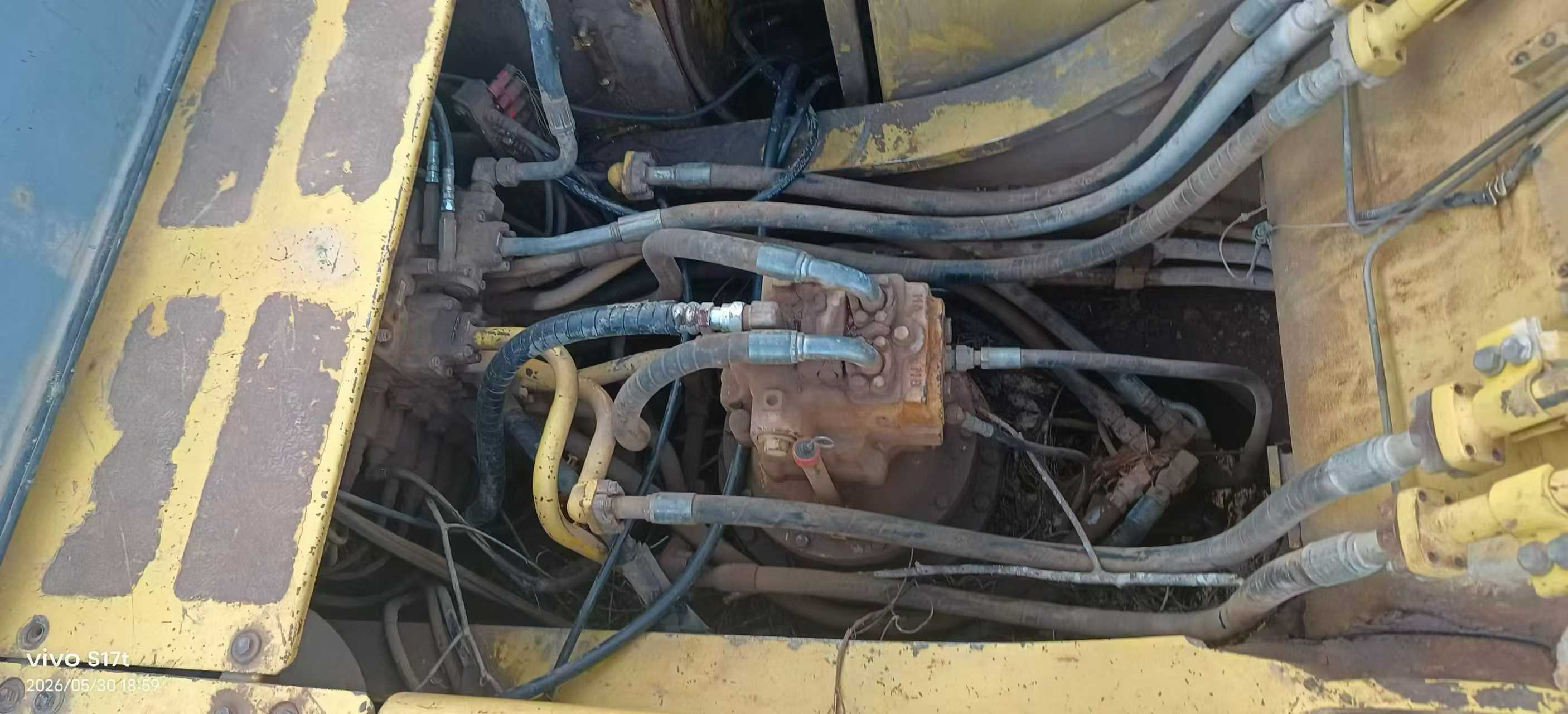Buy Komatsu PC360-7 Used Excavator / 4 Buy Komatsu PC360-7 Used Excavator / 4