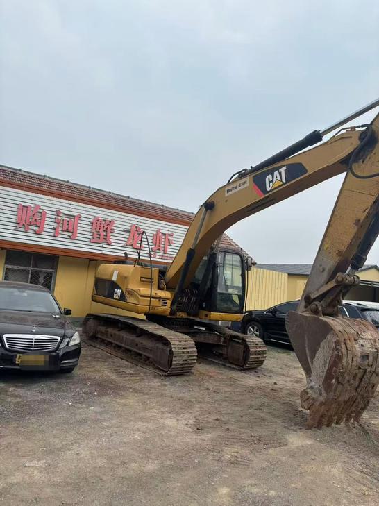 Buy Caterpillar 320D Used Excavator / 1