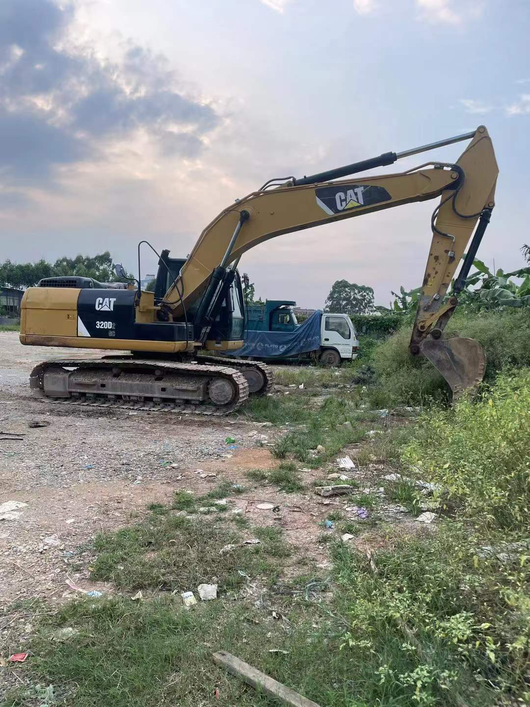 Buy Caterpillar 320A Used Excavator / 2