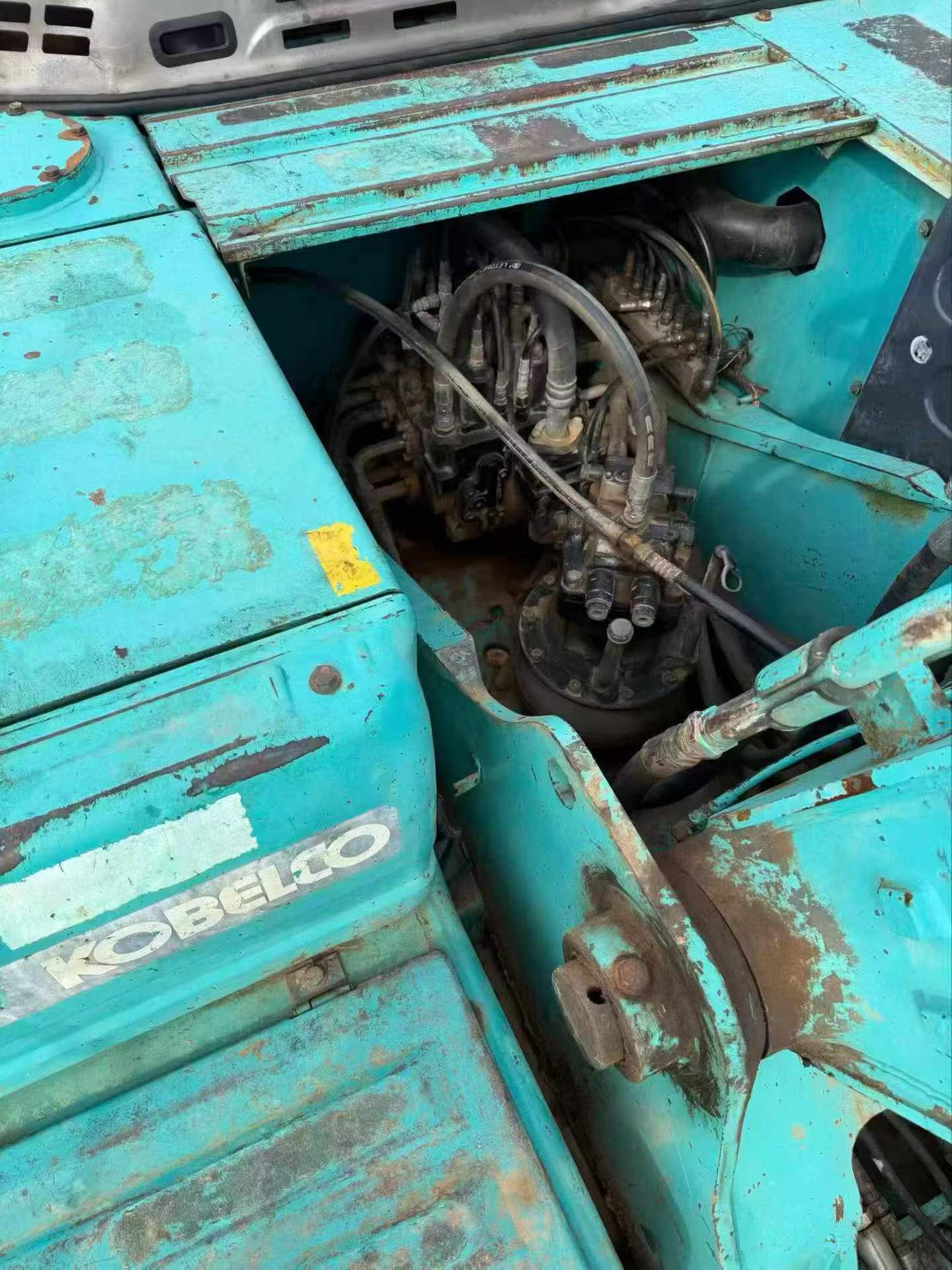 Buy Kobelco SK200-2 Used Excavator / 5