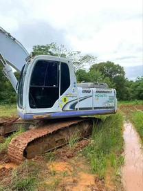 Buy Kobelco SK200 Used Excavator / 3 Buy Kobelco SK200 Used Excavator / 3