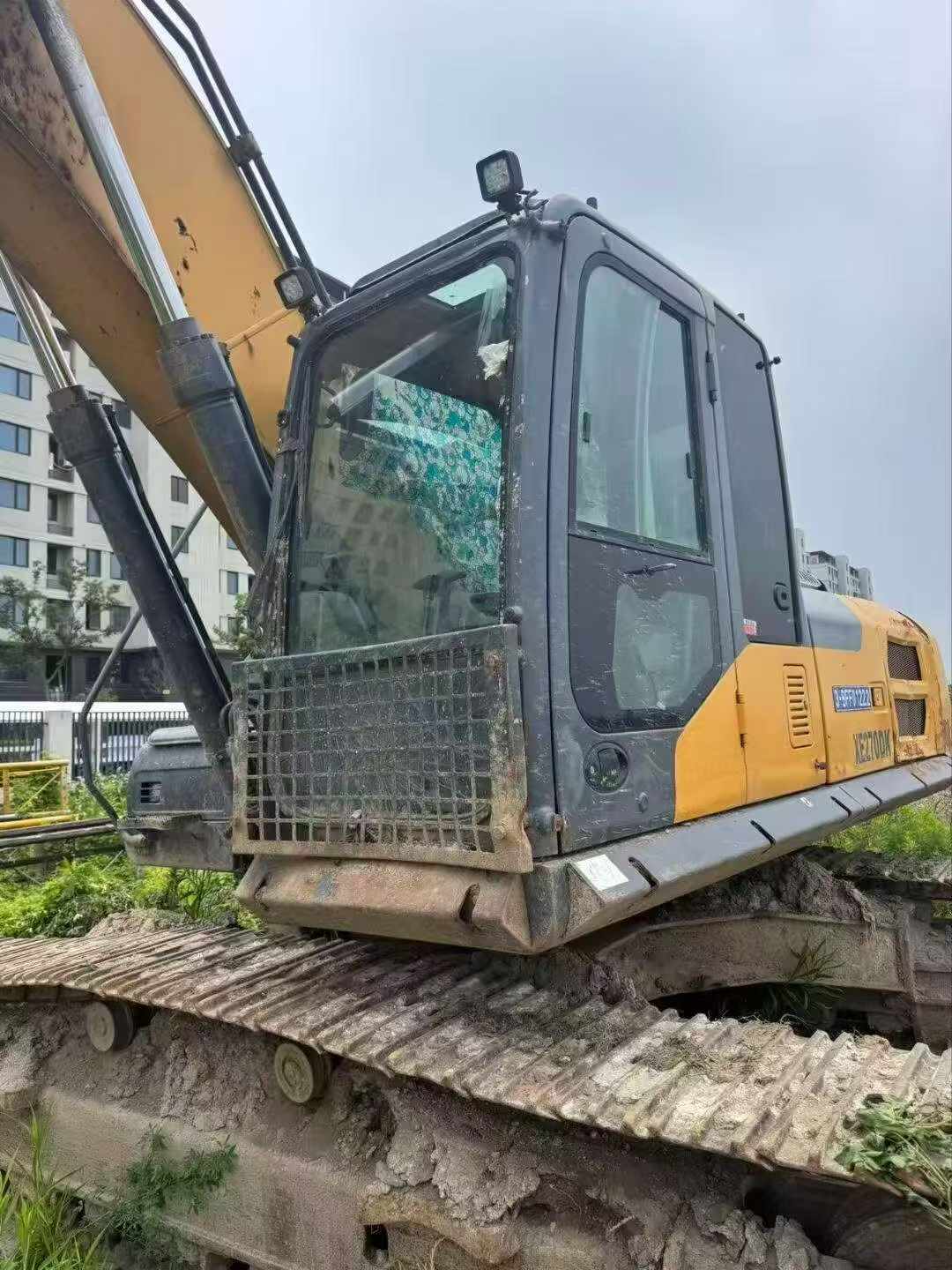 Buy XCMG XE270DK Used Excavator / 2