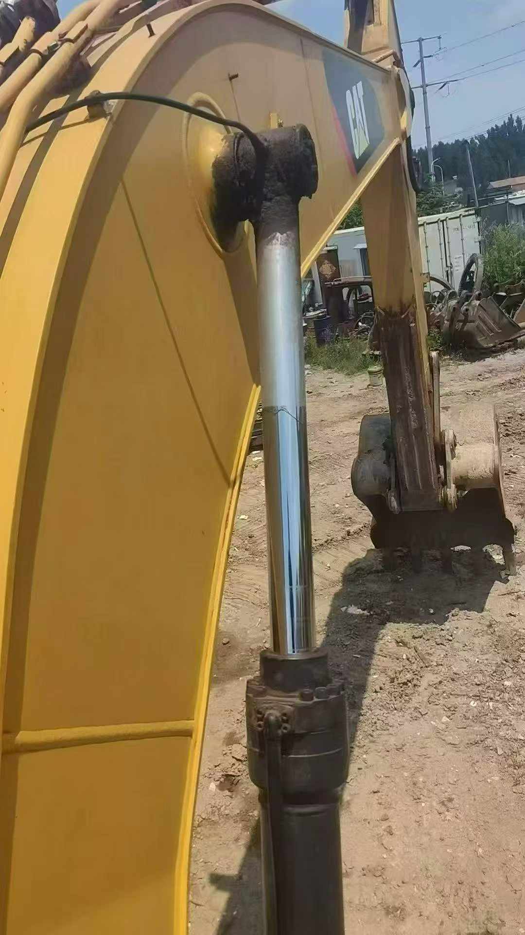 Buy Caterpillar 326DL Used Excavator / 4
