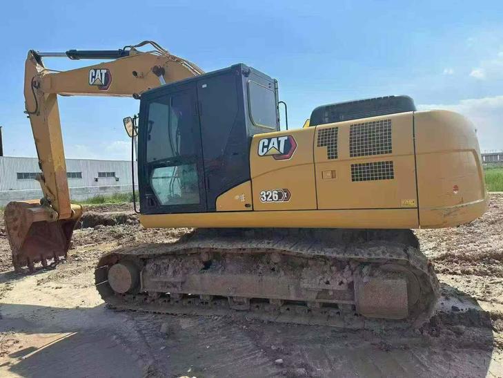 Buy Caterpillar 323 Used Excavator / 1