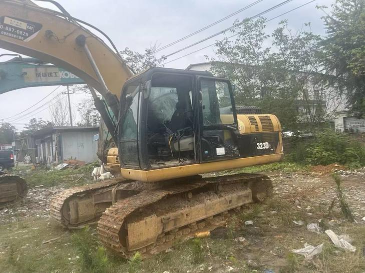 Buy Caterpillar 320D Used Excavator / 1