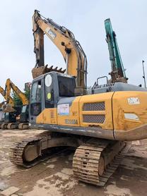 Buy XCMG XE200 Used Excavator / 3 Buy XCMG XE200 Used Excavator / 3